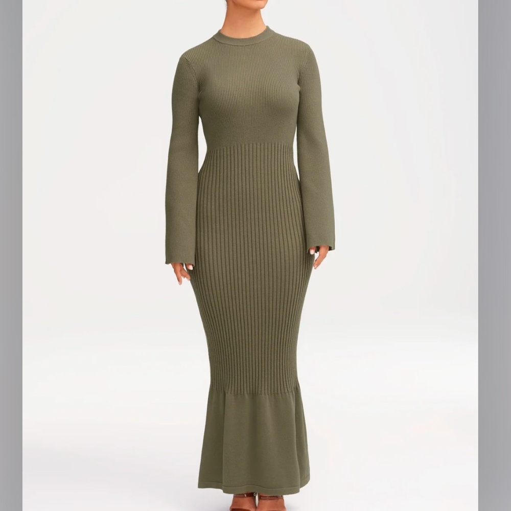 Veiled Collection Ribbed Dress - Picture 4 of 4